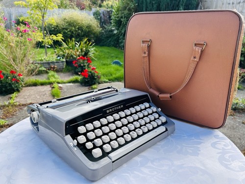Vintage 1960 brother - vintage, 1960’s