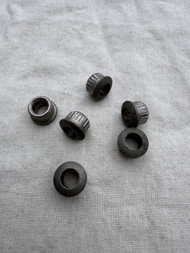 Vintage guitar tuner bushings